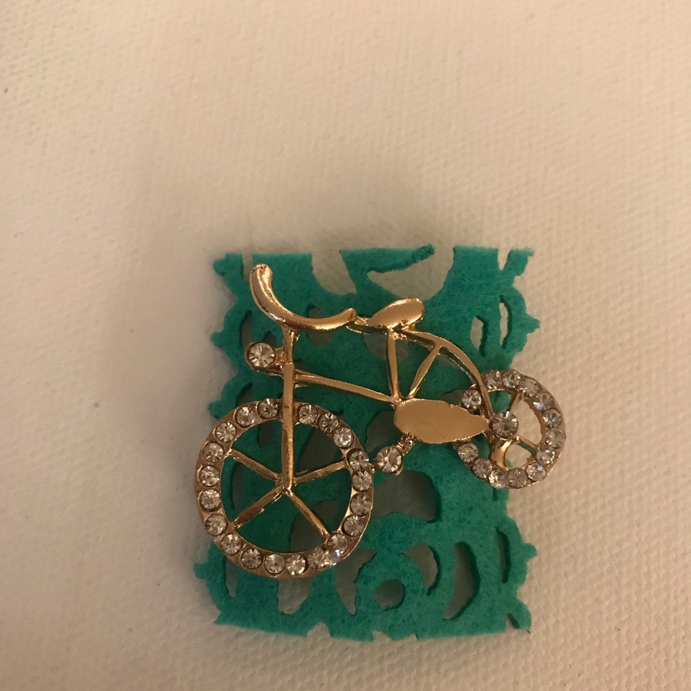 Bicycle brooch - embellished